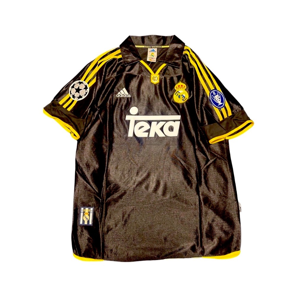 1999/00 Real Madrid retro away kit. Raul #7 soccer football jersey